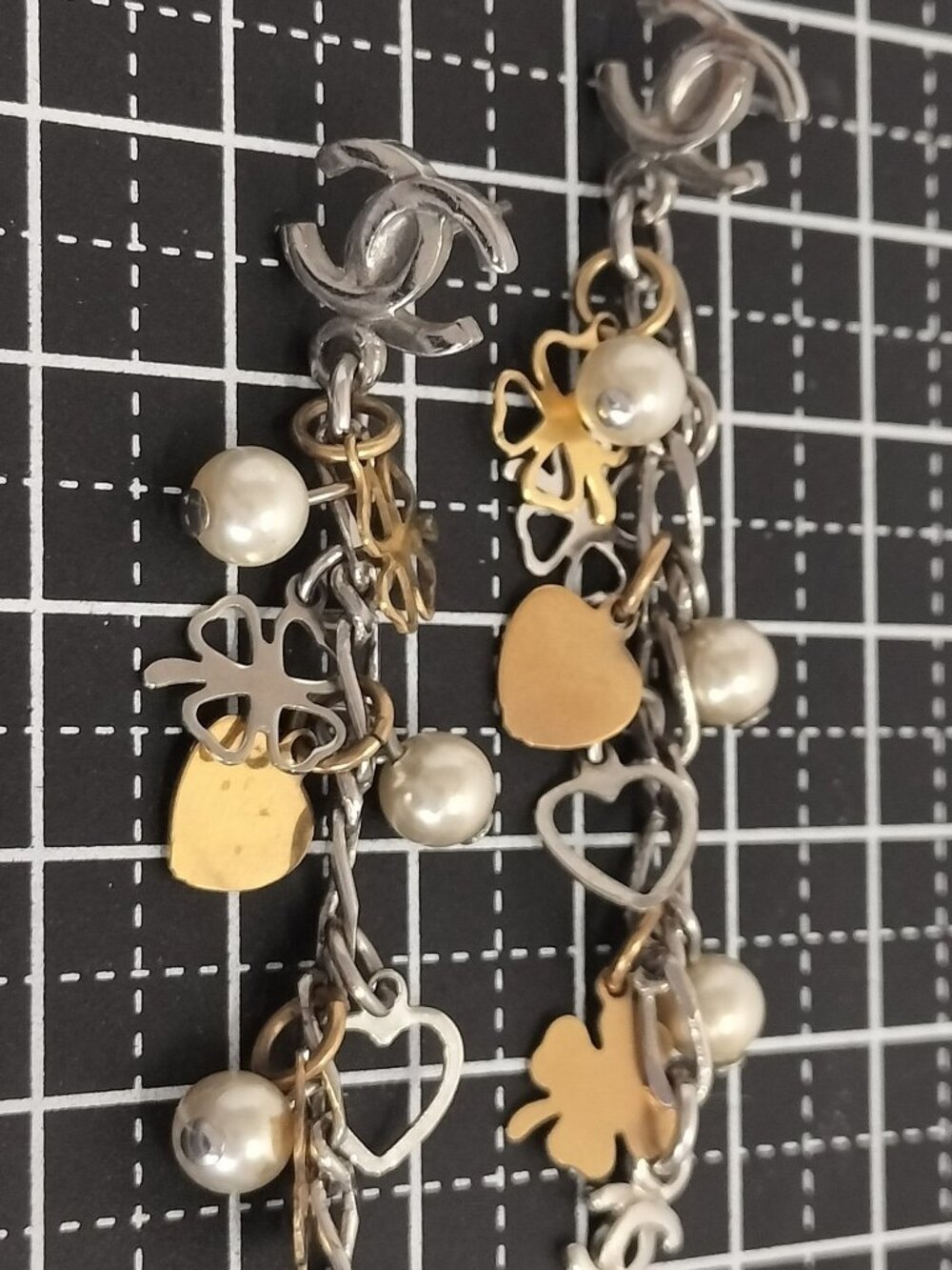 Chanel Earrings - Picture 8 of 9